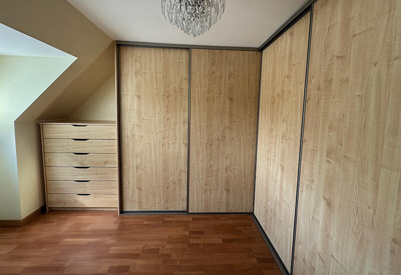Bespoke Fitted Wardrobe Glasgow -DC Sliding Wardrobes